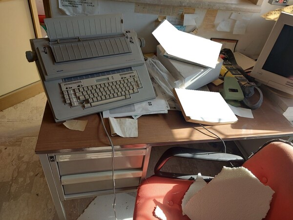 6#7563 Attrezzature da ufficio in vendita - foto 8