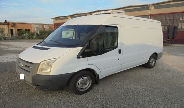 4#7565 Furgone isotermico Ford in vendita - foto 1