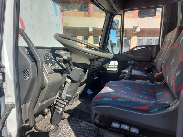 11#7570 Autocarro Iveco in vendita - foto 6