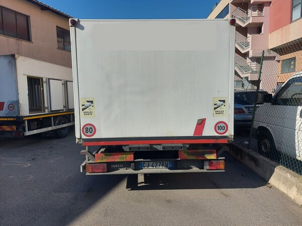 12#7570 Autocarro Iveco Eurocargo in vendita - foto 3