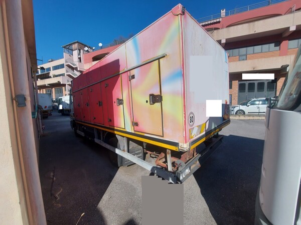 12#7570 Autocarro Iveco Eurocargo in vendita - foto 4