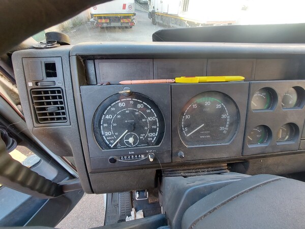 12#7570 Autocarro Iveco Eurocargo in vendita - foto 9