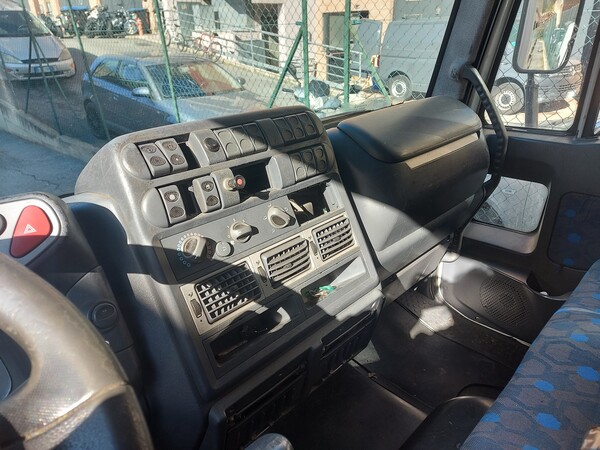 13#7570 Autocarro Iveco Eurocargo in vendita - foto 8