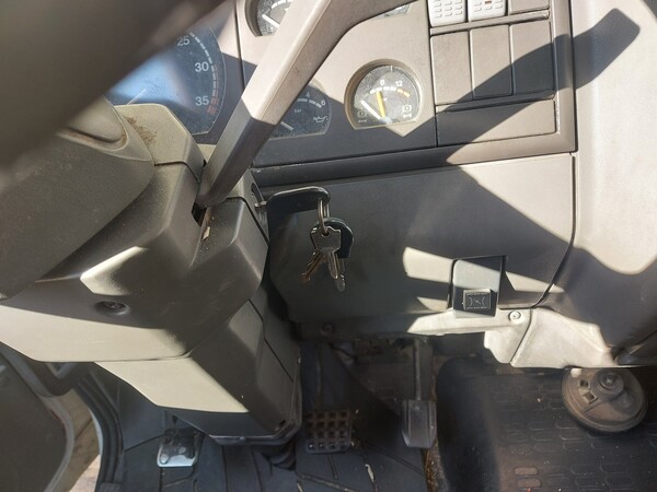 17#7570 Autocarro Iveco Eurocargo in vendita - foto 9