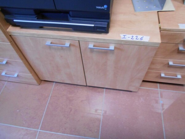 1#7585 Arredi e attrezzature da ufficio in vendita - foto 43