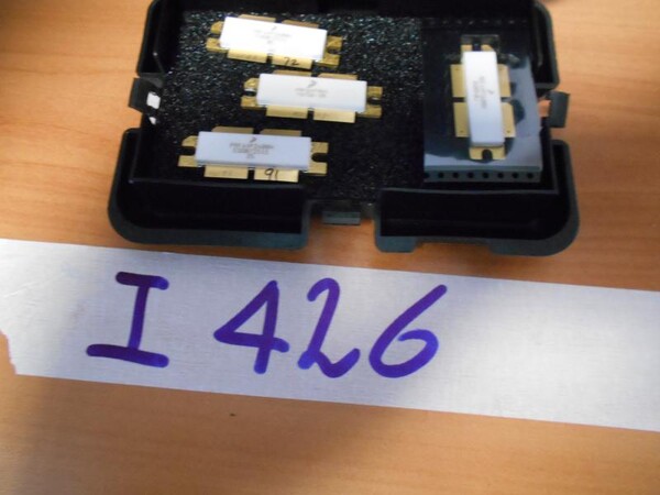 38#7585 Transistor e terminazioni in vendita - foto 17