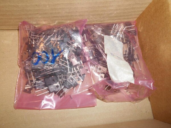 38#7585 Transistor e terminazioni in vendita - foto 30