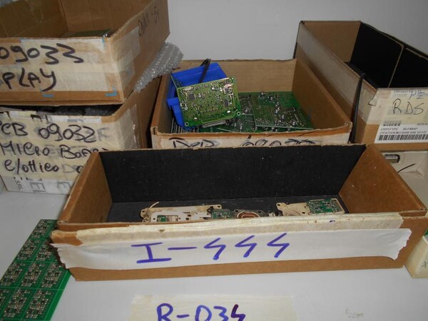 38#7585 Transistor e terminazioni in vendita - foto 66