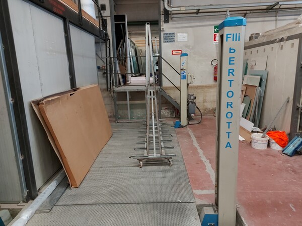 Attrezzatura officina in vendita