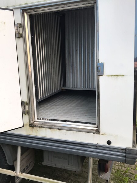 1#7597 Furgone con cella frigo e scaffalatura industriale in vendita - foto 2