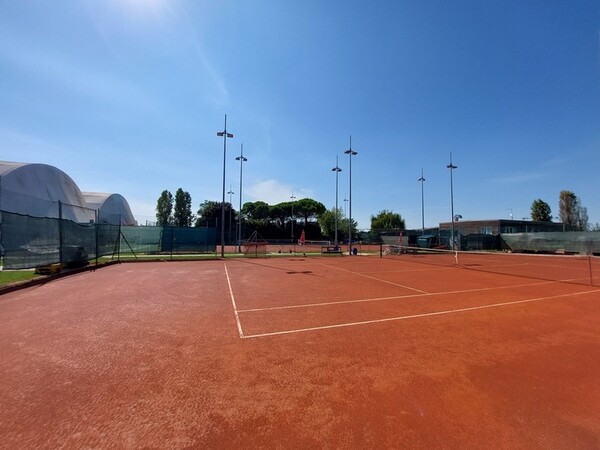 10#7604 Cessione azioni Centro Sportivo 3 Laghi Porto Fuori Spa in vendita - foto 34