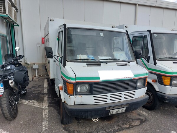 1#7605 Autocarro Mercedes Benz 308 D in vendita - foto 1