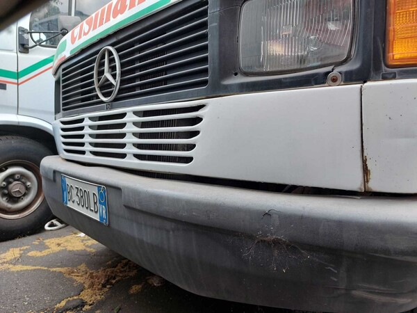 11#7605 Autocarro Marcedes Benz 308 D in vendita - foto 3