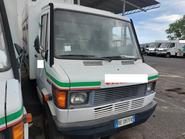 12#7605 Autocarro Marcedes Benz 308 D in vendita - foto 3