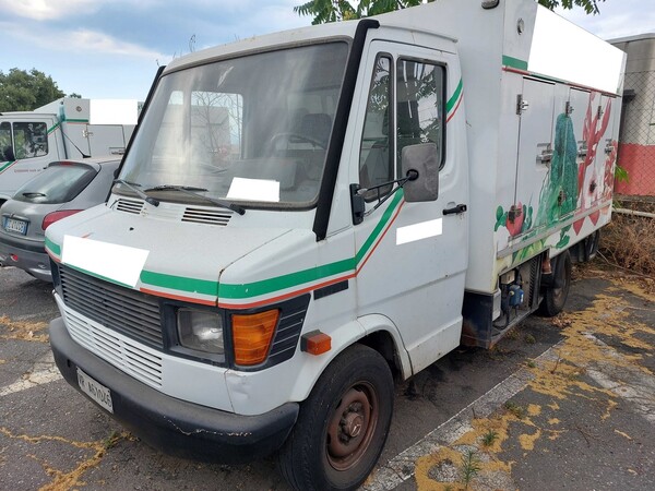 15#7605 Autocarro Marcedes Benz 308 D in vendita - foto 4