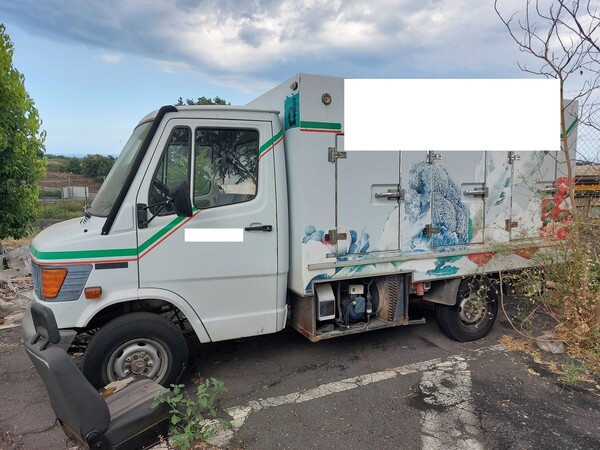 16#7605 Autocarro Marcedes Benz 308 D in vendita - foto 5