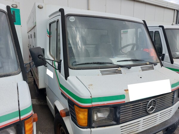 2#7605 Autocarro Mercedes Benz 308 D in vendita - foto 3