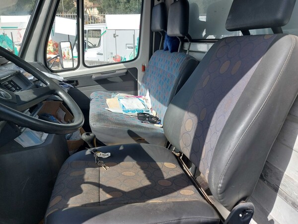 21#7605 Autocarro Mercedes Benz 308 D in vendita - foto 10