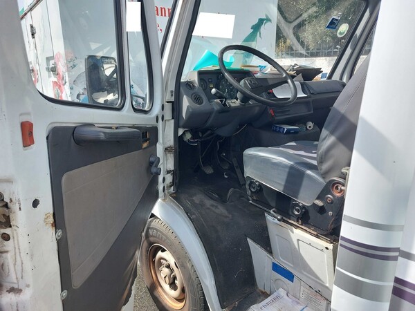 24#7605 Autocarro Mercedes Benz 308 D in vendita - foto 13