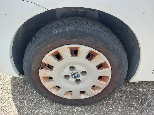 26#7605 Autovettura Fiat Punto in vendita - foto 7