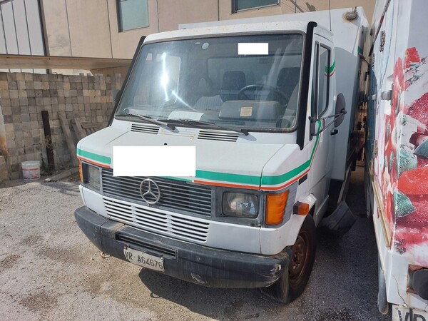 27#7605 Autocarro Mercedes Benz 308 D in vendita - foto 3