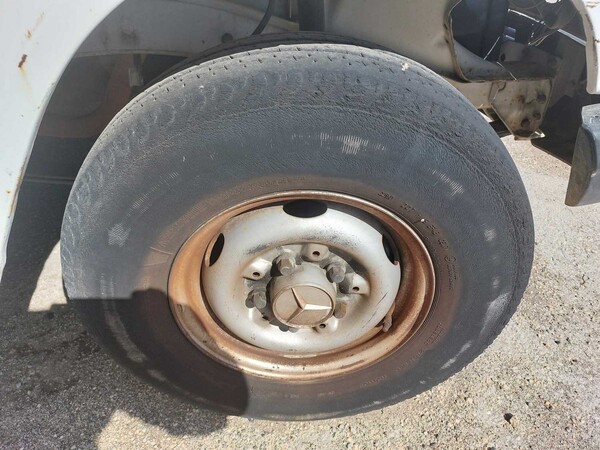 27#7605 Autocarro Mercedes Benz 308 D in vendita - foto 7