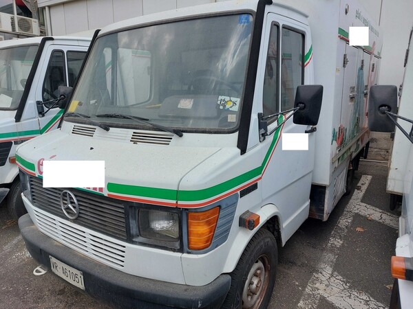 3#7605 Autocarro Mercedes Benz 308 D in vendita - foto 3