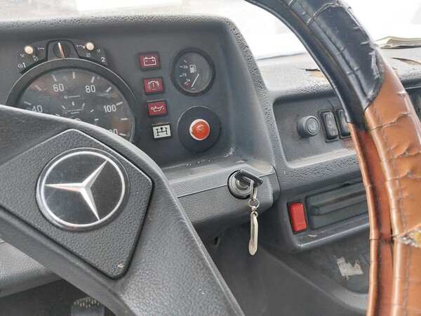 32#7605 Autocarro Mercedes Benz 308 D in vendita - foto 15