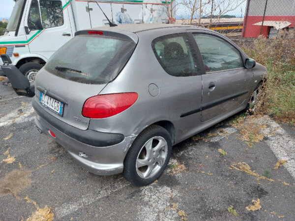 35#7605 Autovettura Peugeot 206 HDI in vendita - foto 2