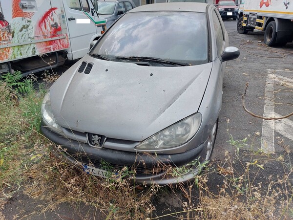 35#7605 Autovettura Peugeot 206 HDI in vendita - foto 3