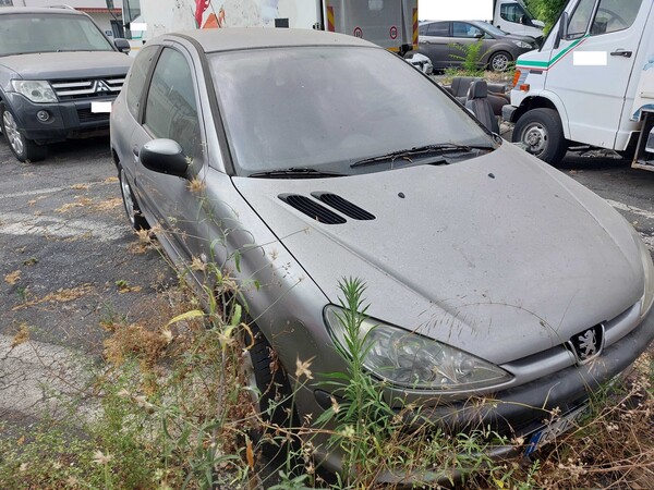 35#7605 Autovettura Peugeot 206 HDI in vendita - foto 4