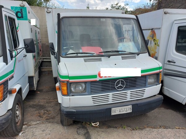 7#7605 Autocarro Mercedes Benz 308 D in vendita - foto 1