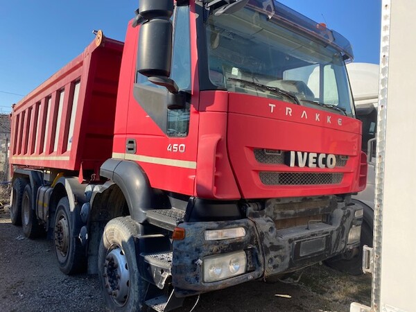 2#7613 Autocarro Iveco Trakker in vendita - foto 1