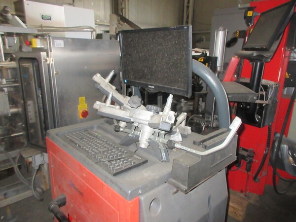 1#7616 Smontagomme e assetto per gomme Butler in vendita - foto 7