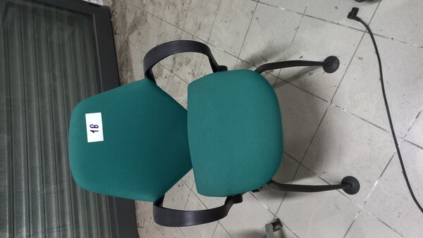 22#7620 Arredo ufficio in vendita - foto 33