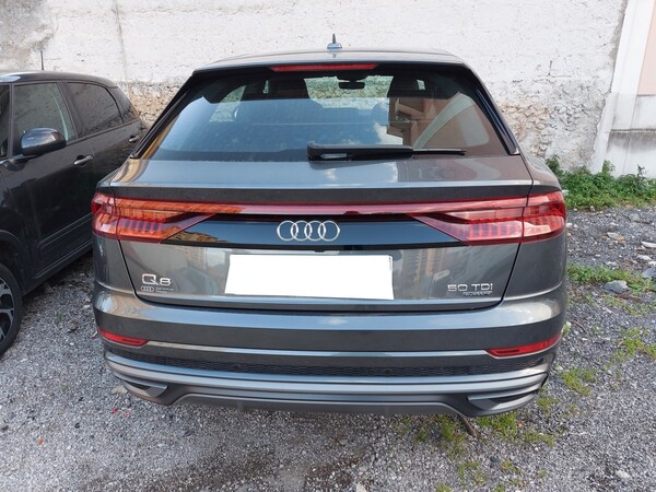 104#7622 Autovettura Audi Q8 in vendita - foto 4