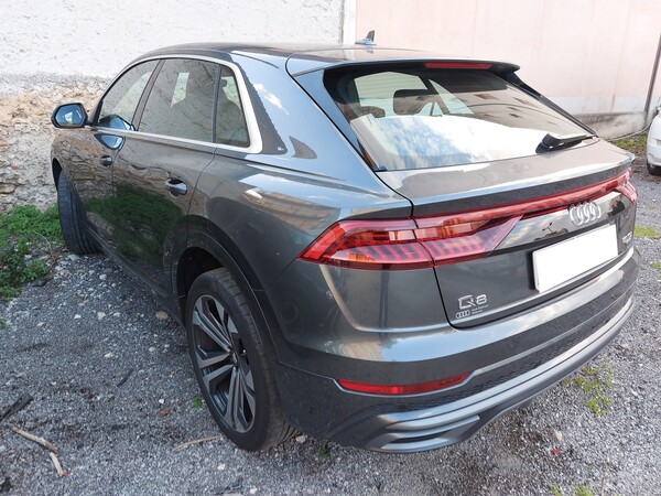 104#7622 Autovettura Audi Q8 in vendita - foto 5