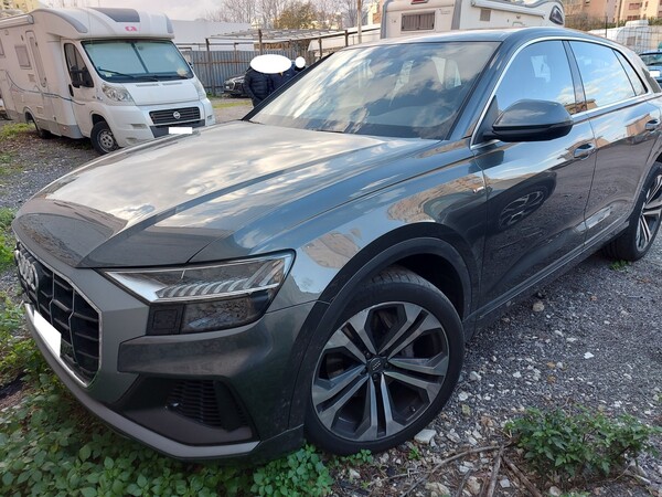 104#7622 Autovettura Audi Q8 in vendita - foto 6