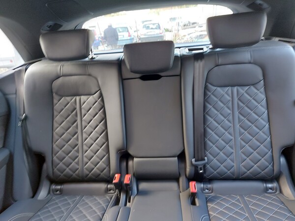 104#7622 Autovettura Audi Q8 in vendita - foto 12