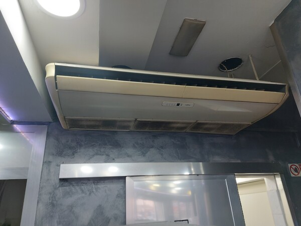 1#7623 Attrezzature e arredi ristorante in vendita - foto 24