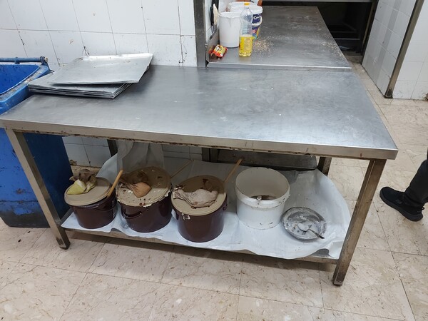1#7623 Attrezzature e arredi ristorante in vendita - foto 32