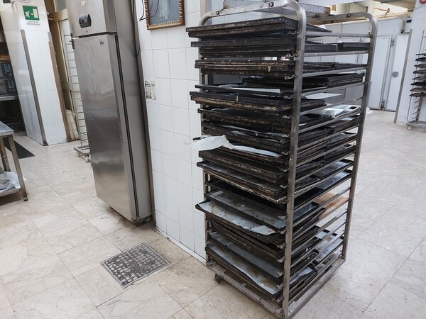 1#7623 Attrezzature e arredi ristorante in vendita - foto 41