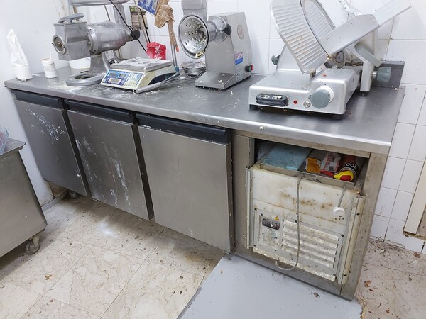 1#7623 Attrezzature e arredi ristorante in vendita - foto 71