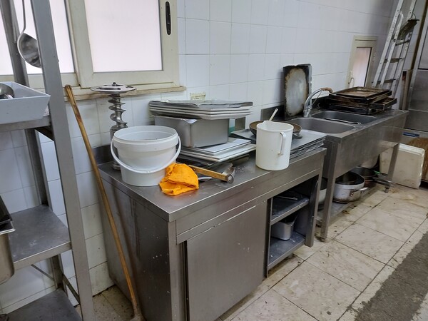 1#7623 Attrezzature e arredi ristorante in vendita - foto 78