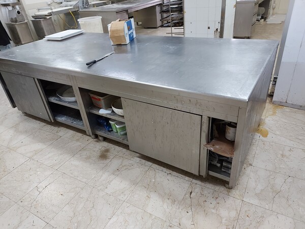 1#7623 Attrezzature e arredi ristorante in vendita - foto 87