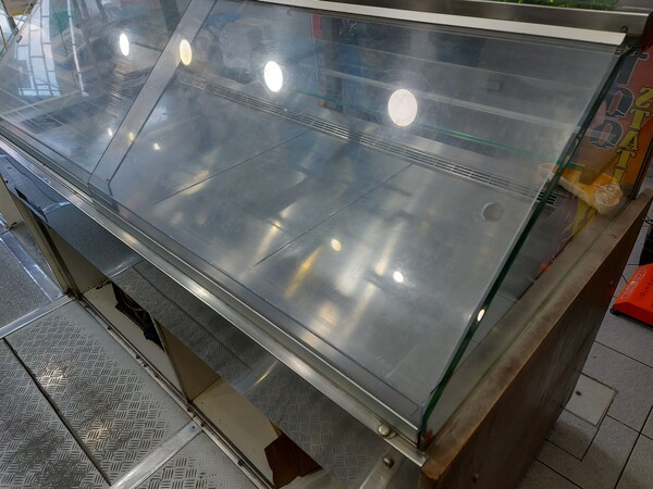 1#7623 Attrezzature e arredi ristorante in vendita - foto 92