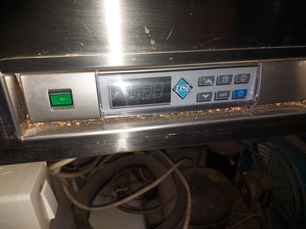 1#7623 Attrezzature e arredi ristorante in vendita - foto 95