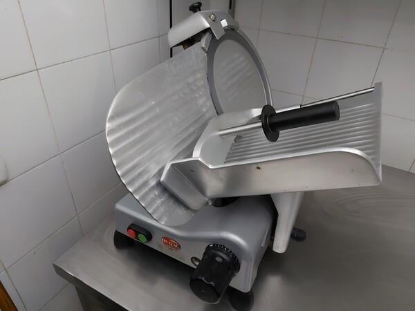 1#7623 Attrezzature e arredi ristorante in vendita - foto 106