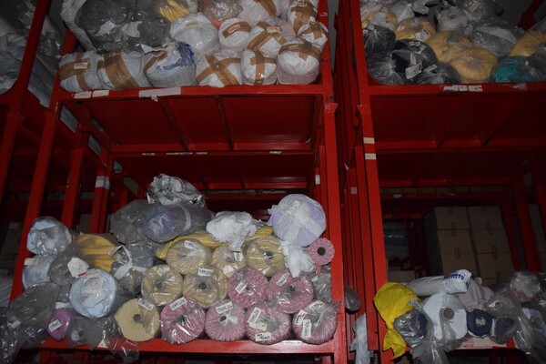 1#7624 Roltoli di tessuto e scaffali in vendita - foto 32