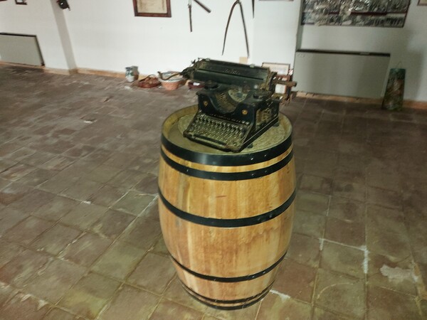 15#7625 Macchina da scrivere Olivetti in vendita - foto 3
